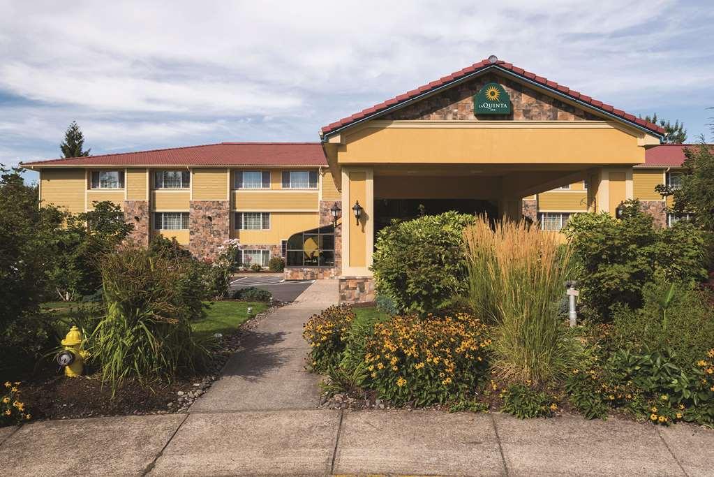 Best Western Plus Parkway Inn Wilsonville Exterior photo