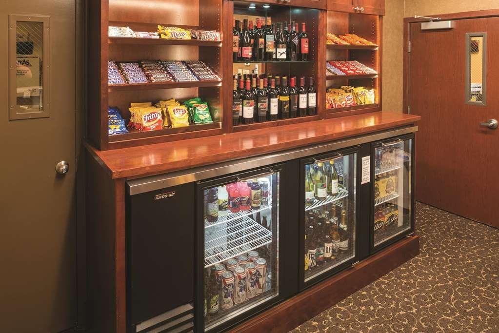 Best Western Plus Parkway Inn Wilsonville Exterior photo