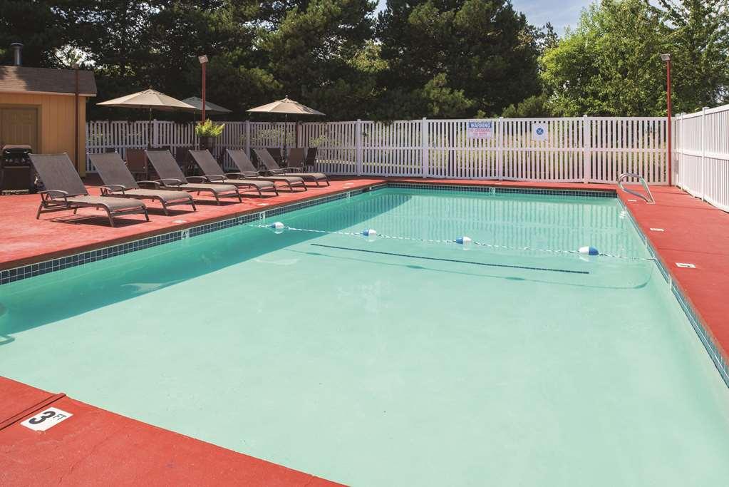 Best Western Plus Parkway Inn Wilsonville Exterior photo